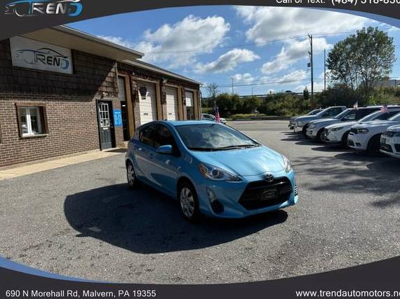 TOYOTA PRIUS C 2016 JTDKDTB32G1119291 image